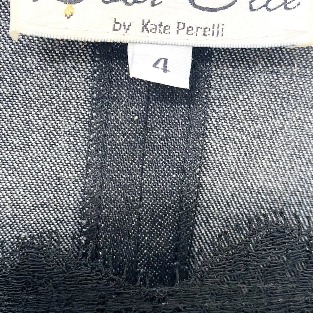 Designer dresses - Picture 10 of 16